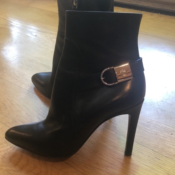 Louis Vuitton Black Heeled Booties Women's Size 38 in EUC- STUNNING! - Picture 2 of 12